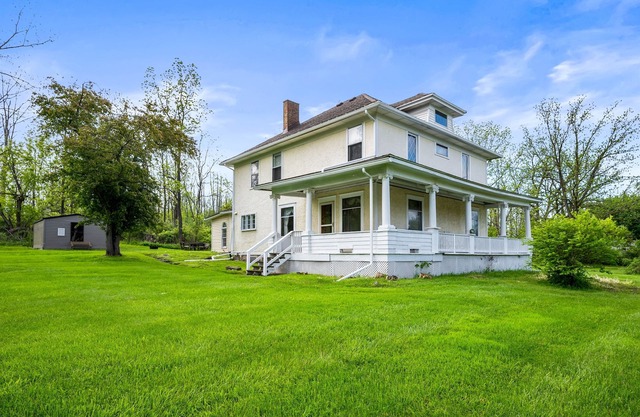 Rustic Lake Access | Fire Pit | Hiking Trails