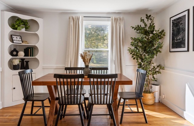 Rustic Vermont retreat w/mini golf & kayak