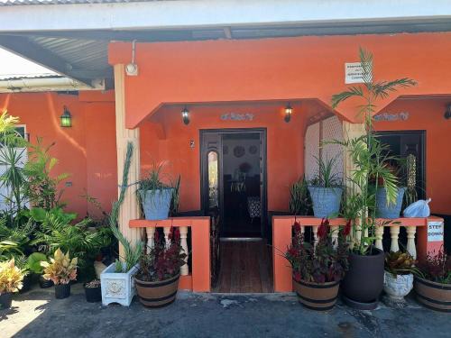 Ruths Guest House Private 1 Bedroom Home
