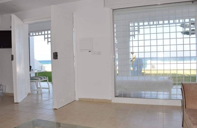 S + 1 locaiton kerouane