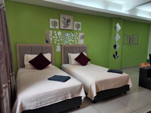 S2 Studio deviana Wakaf Che Yeh