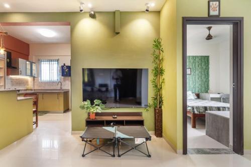 Safari Homes by Secret TurtleProjectorSafariBBQ