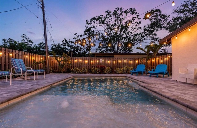 Sarasota Sands Retreat - 4BD/3BA with heated pool