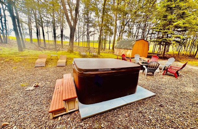 Sauna, Games,Grill, View,Lake,Pool,TVs