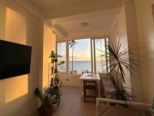 Sea View White Beach Apartment By Anna