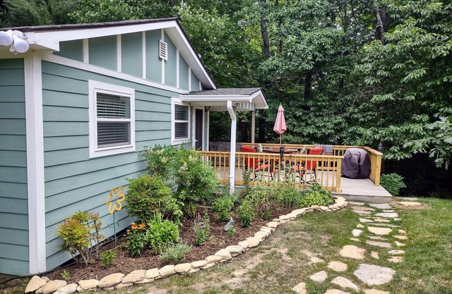 Secluded Treasure by the Woods in Apple Country