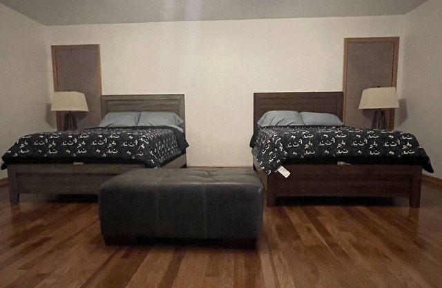 Security midtown 3 minutes from lake park