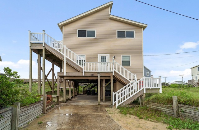 Semi-oceanfront home in South Nags Head