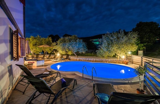 Serene Summer Oasis - Pool, Jacuzzi, Sauna, Sea View - Lara