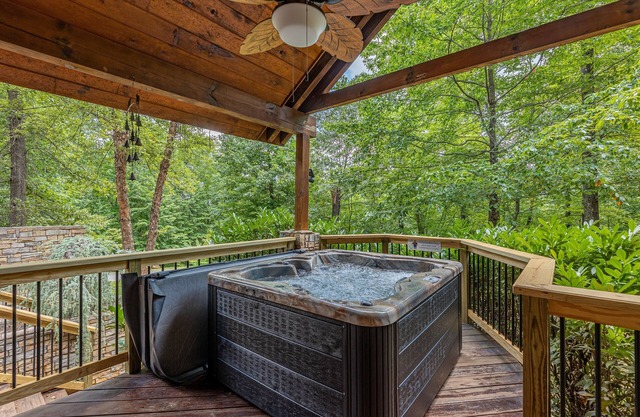 Sevierville 14 - Three Bedroom Villa, Sleeps 12