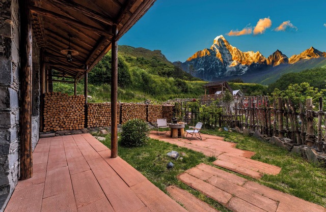 Shanlijian Holiday Homestay