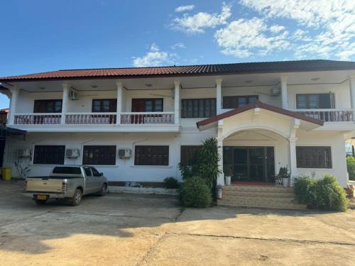 Sichaluenkham vangvieng HOTEL