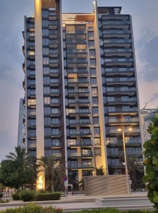 Skyline Luxe Sea view Apartemnt