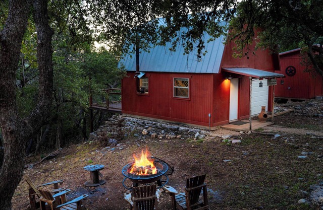 Sleeps 16 | Game Room | Fire Pit | Grand Dining Room