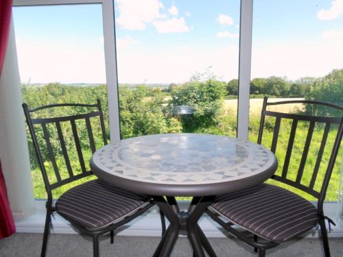 Sleeps6- Countryside Privacy- 30MinToBeach