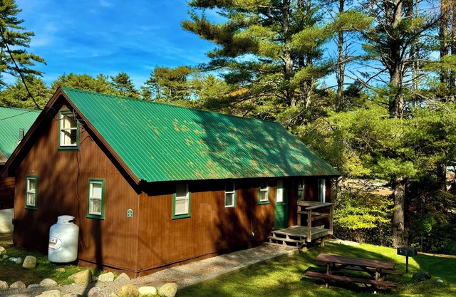 Sleepy Hollow, Gore Mountain, Pool, AC, Fireplace, close to Loon Lake