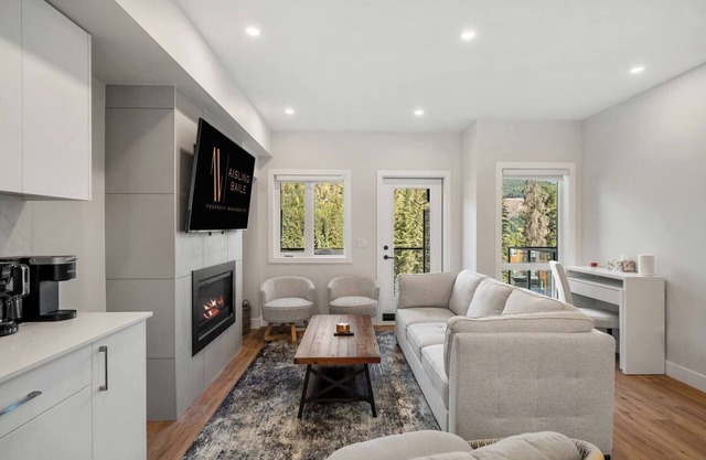 Slope Haus | Pvt Hot Tub | Resort Access | Pets