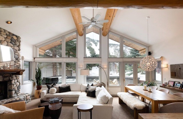 Slope-Side Chic: Home with Hot Tub