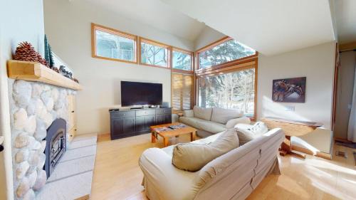 Snowcreek Resort Vacation Rentals 719 Fairway Circle