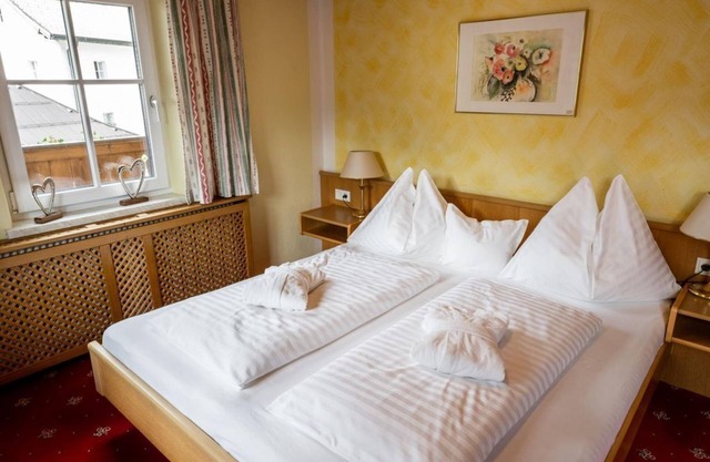 SONNBERG with rich breakfast buffet - DAS Hintersee