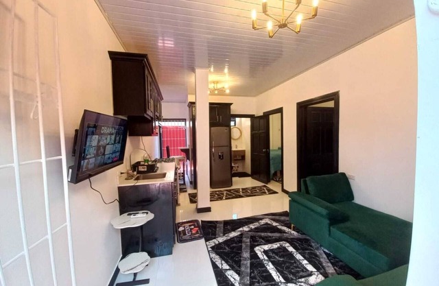 Soothing 2-bedroom apartment with AC