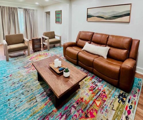 Southwest x Southeast 3BR 2BA