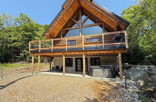 Spa, Game Room, Absolute Comfort | Le Commandant