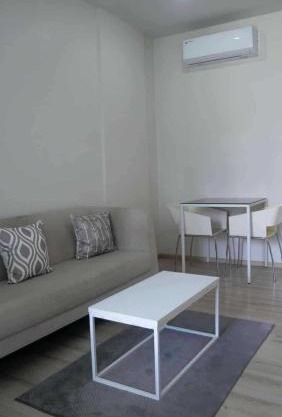 Spacious 1 Bed Phuket Condo Central Shops