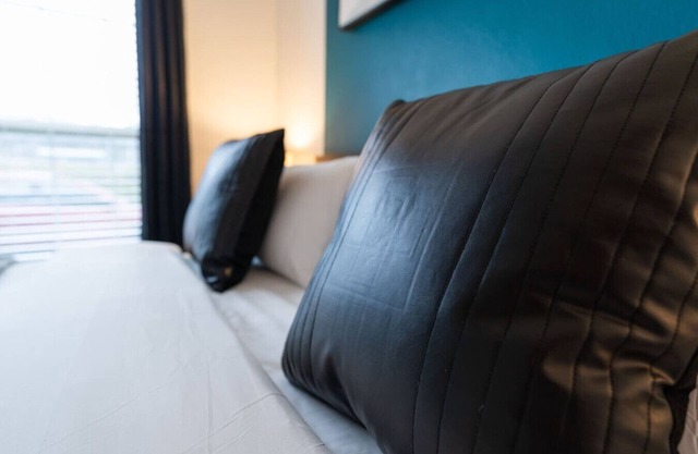 Spacious 1 Br Apt Next 2 Dwntown