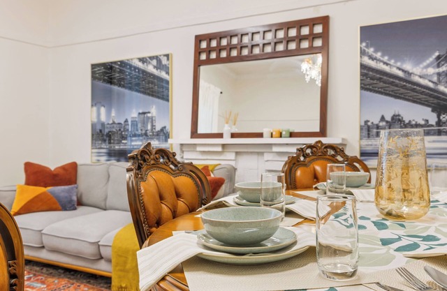 Spacious 3 BR Luxury home in Ballarat Central- Near Lake, Sovereign Hill, Castle