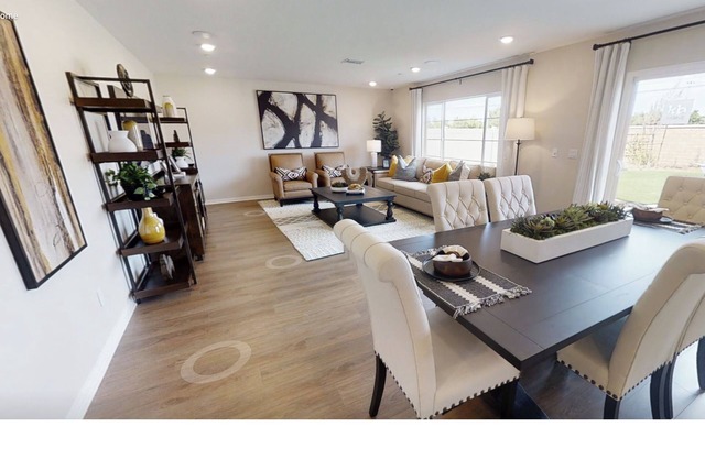 Spacious 5-bedroom house in Homeland, California!