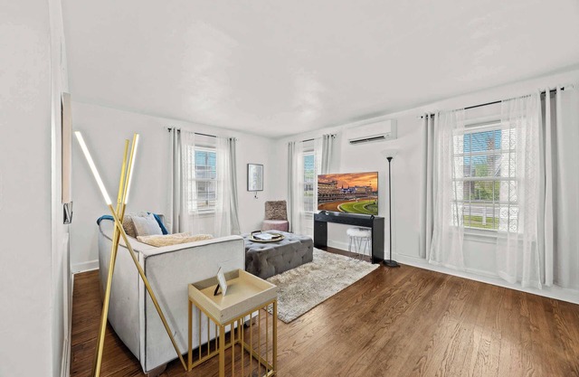 Spacious 5-Unit Home Near Downtown & Expo Center!