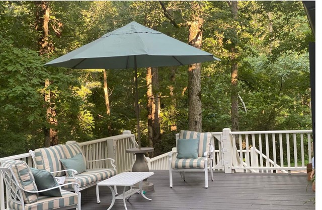 Spacious 6-BR, On-Campus Home in Sewanee w/Lovely Porch, Outdoor Fireplace & TV