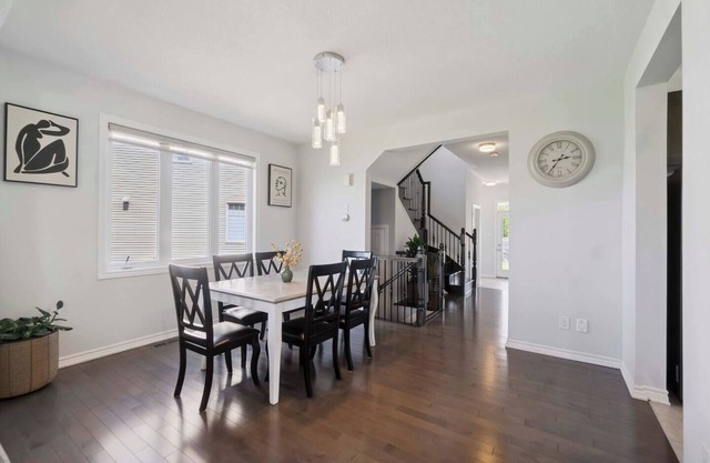 Spacious 6BR Home | Barrhaven