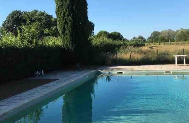 Spacious Apartment in Aimargues with Garden