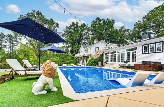 Spacious Durham Home w/Fire Pit & Hot Tub!