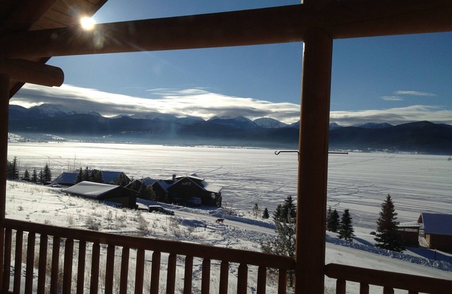 Spacious Lake Georgetown Log Home