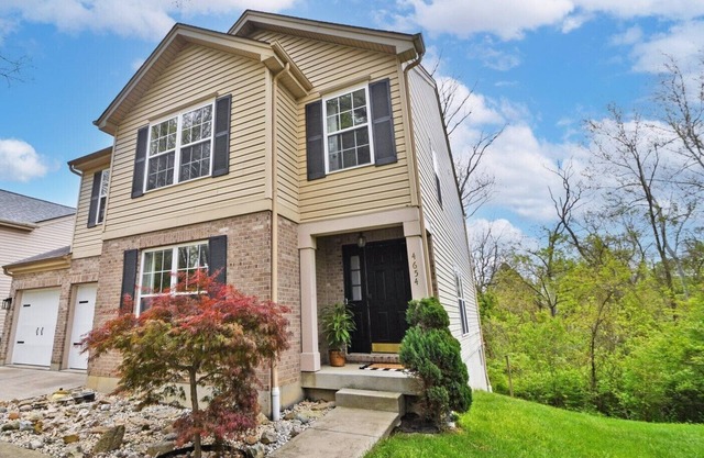 Spacious, Quiet & Location! – Great for Long Stays