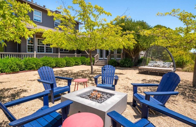 Spacious Santa Rosa Retreat - Outdoor Kitchen, Pool, Spa