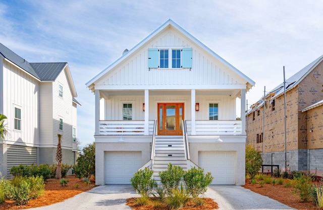 “Sparkling River”1043 Breaker Lane Brand New ~ Kiawah River 3 Bedroom Home ~ Sleeps 12