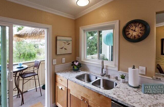 SPECIAL 10/13 - 11/5 155/NT BEAUTIFUL, CONDO, GATED, WALKING TRAIL TO BEACH!