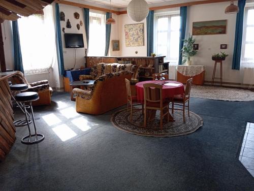 Stará škola - studio apartmán, 4 lůžka