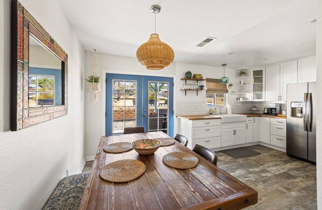 Starlight Ranch - Hot Tub, Fire Pit & Grill 3 Bedroom Home