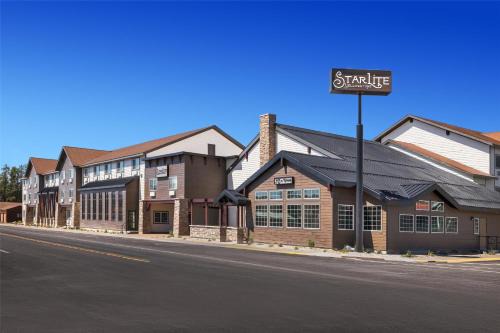 Starlite Yellowstone, Tapestry Collection by Hilton