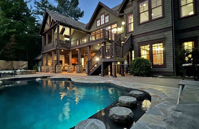 Stately Mountain View Sanctuary, Private Pool & Hot Tub, Resort Amenities, Fazio Golf Course!