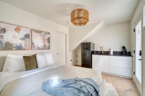 Stay Portland - Alberta Arts District Hideaway - Stylish Studio