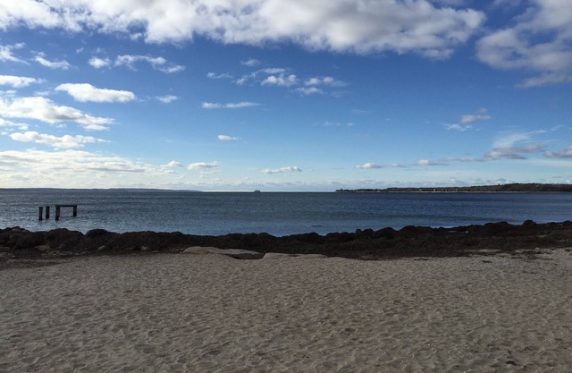 Steps To The Beach. Walking Distance To All Falmouth Has To Offer