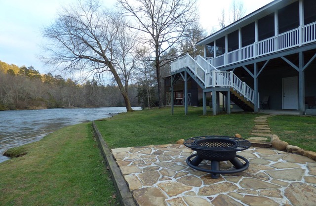 Still time to book for the beautiful leaves, some days still open.