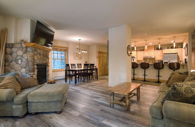 Stone Suite Aspen Ski Condo in Kirkwood #111 B