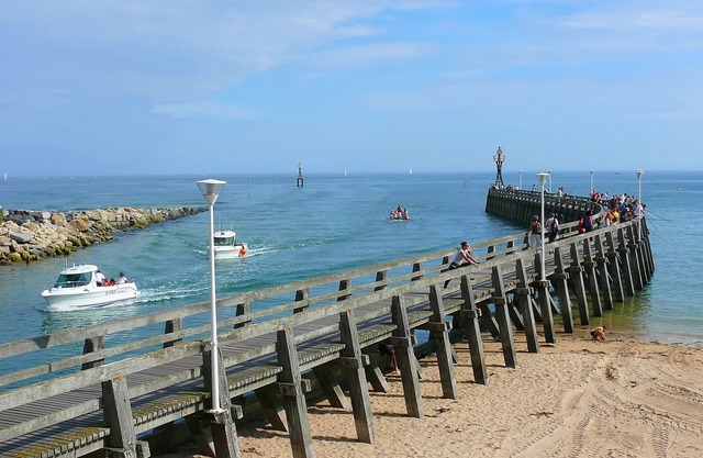 Studio 100m from the sea and shops
